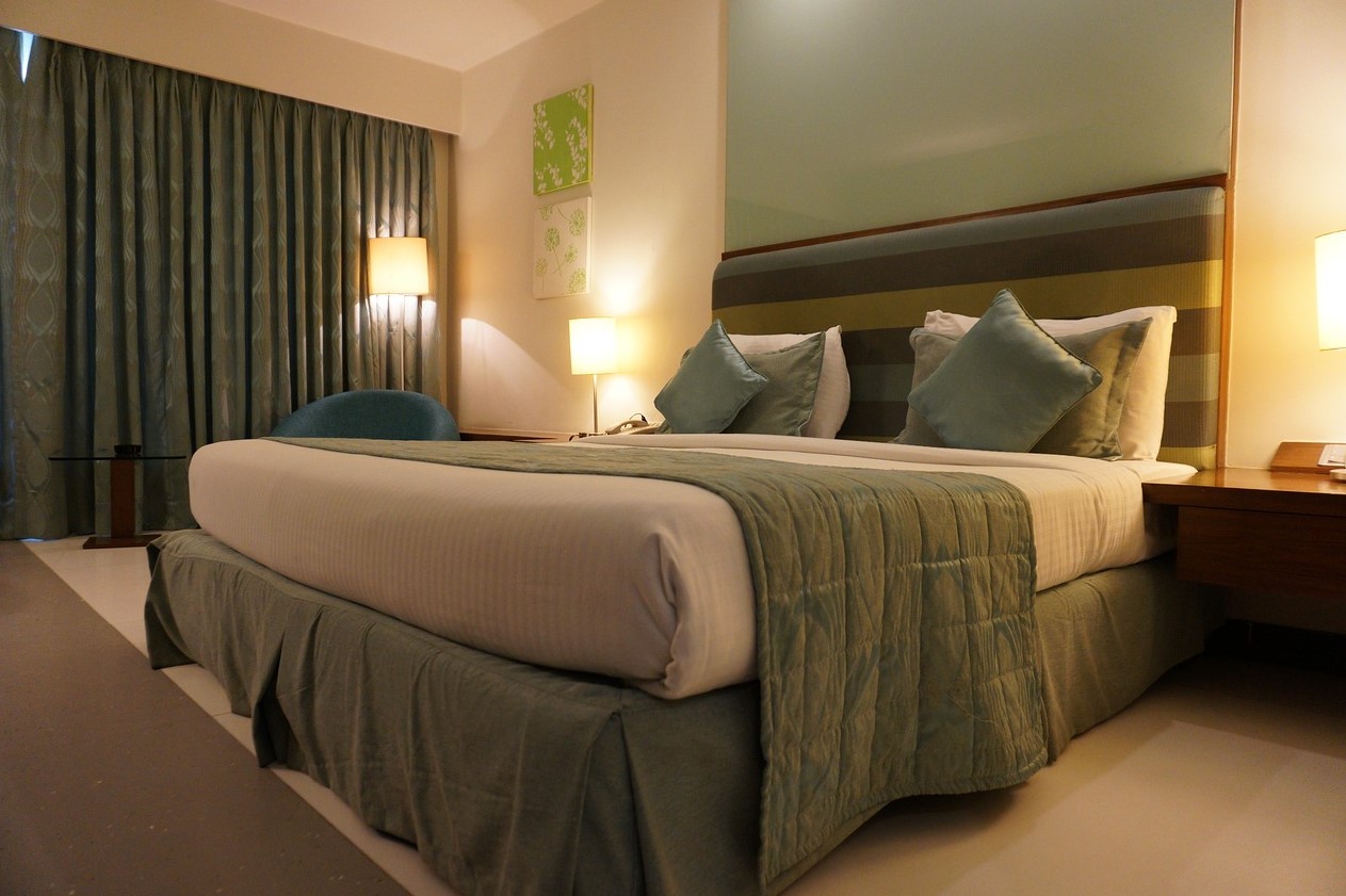 hotel booking deals